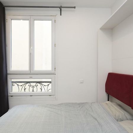 Studette De Charme Neuve Proche Invalides Apartamento París Exterior foto