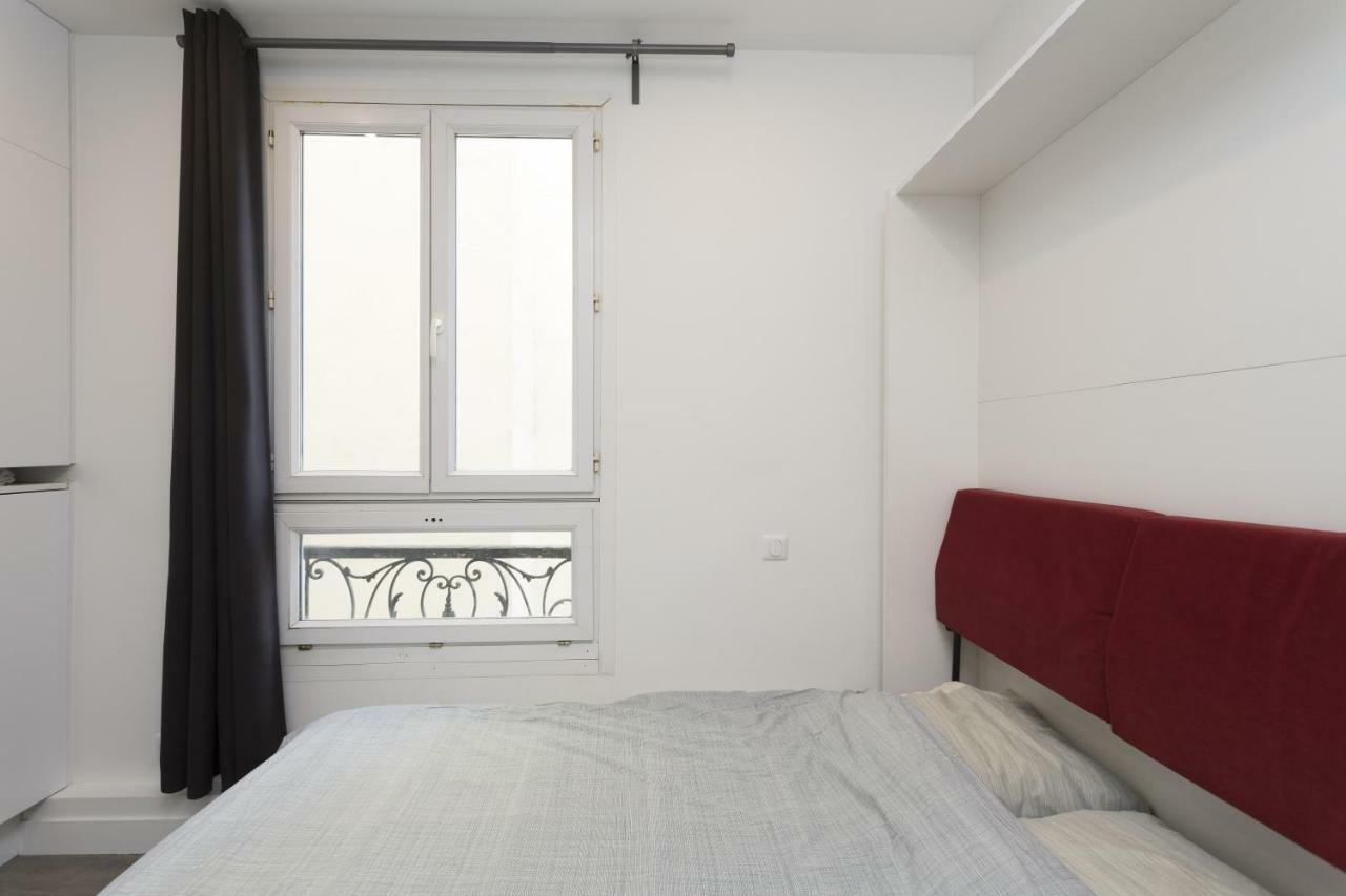 Studette De Charme Neuve Proche Invalides Apartamento París Exterior foto
